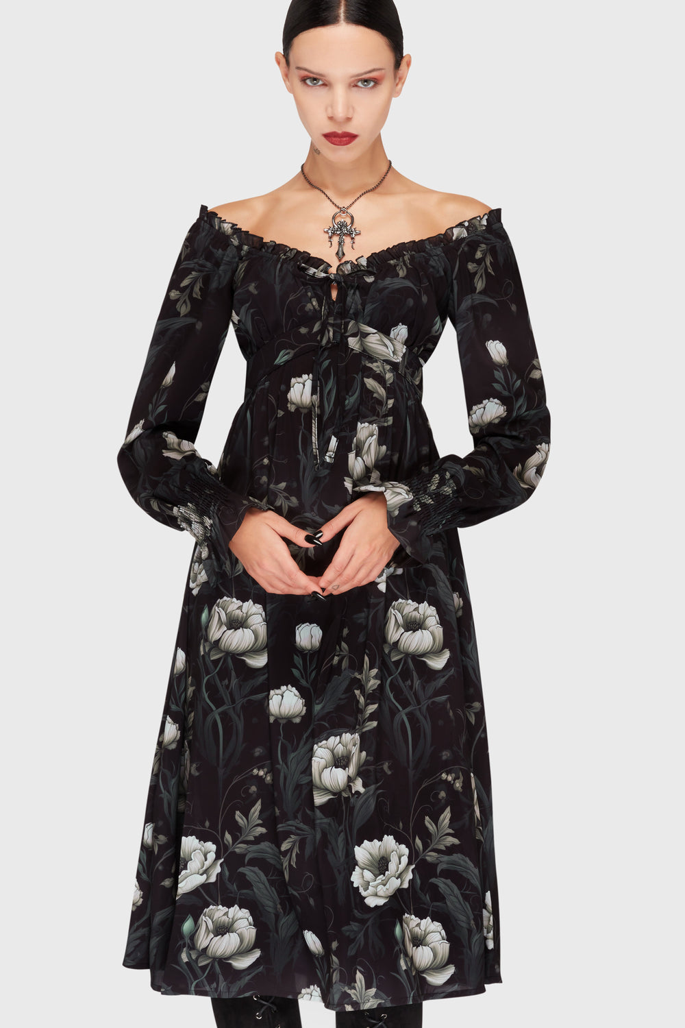 Ivory's Chorus Midi Dress Killstar / Womens