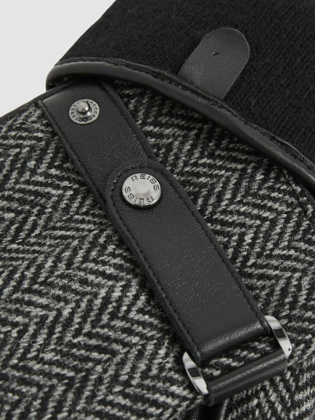 Reiss Leather And Wool-Blend Herringbone Gloves in Black