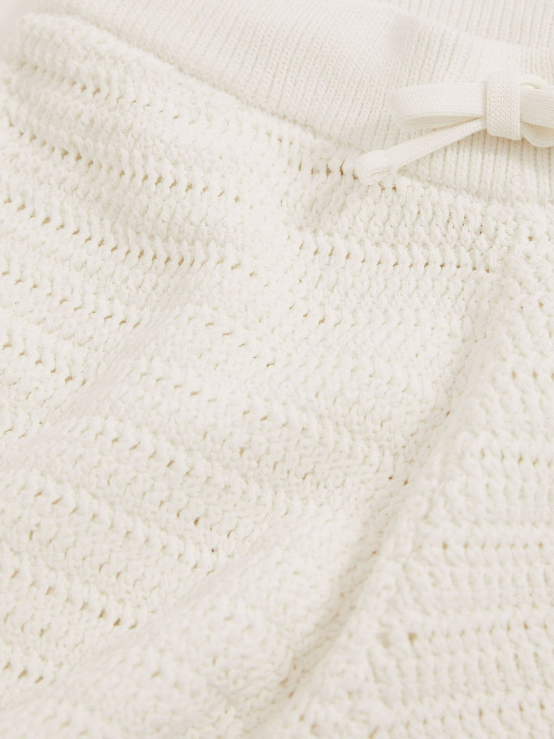 Reiss 3-9 yrs McLaren F1 Team Crochet Shorts in Off White/Orange
