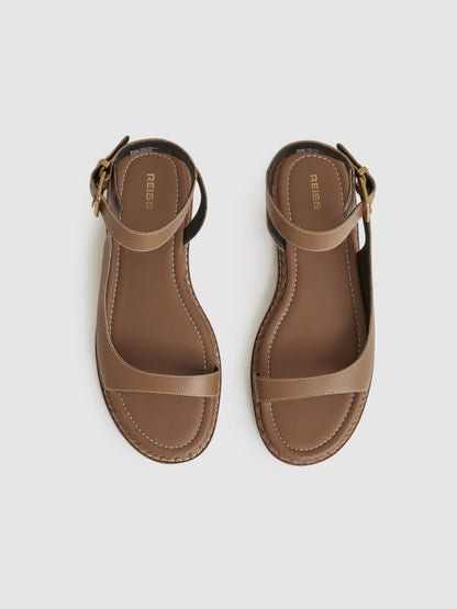 Reiss Leather Plait Detail Sandals in Tan