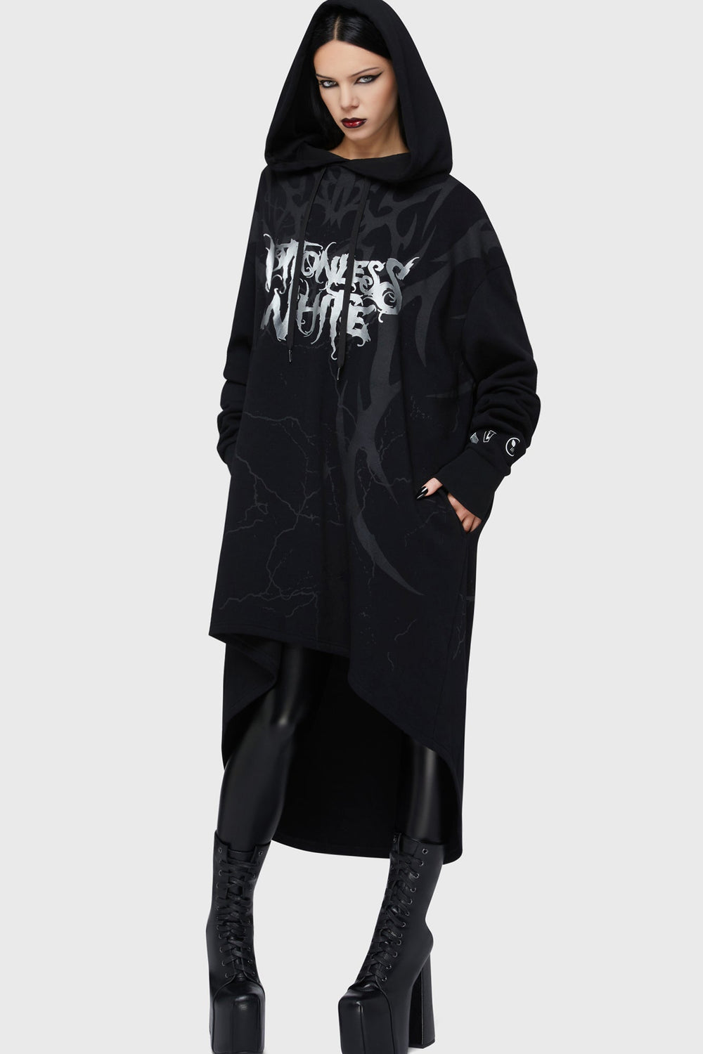 Pitch Black Evil Hooded Cloak Killstar / Womens
