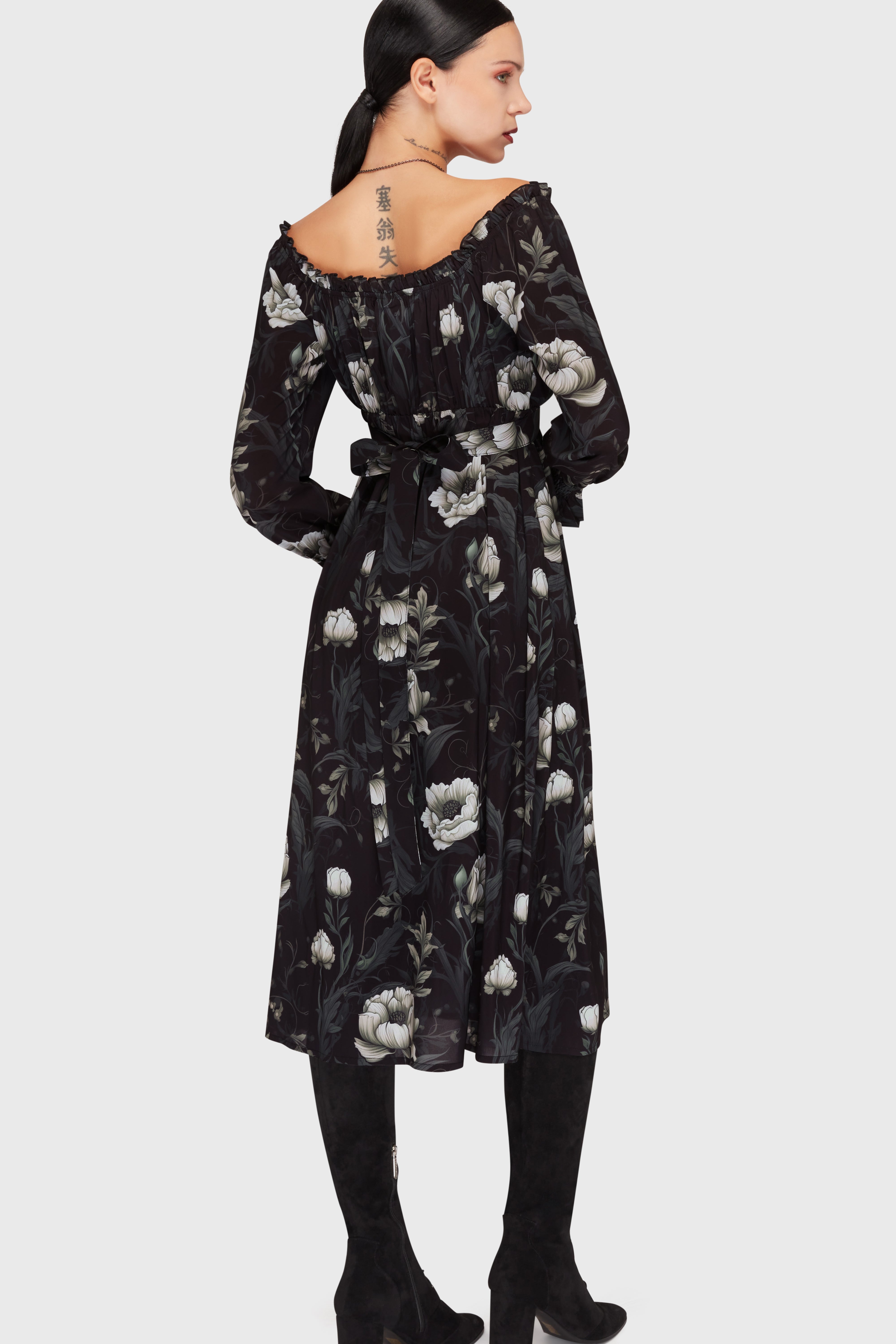 Ivory's Chorus Midi Dress Killstar / Womens