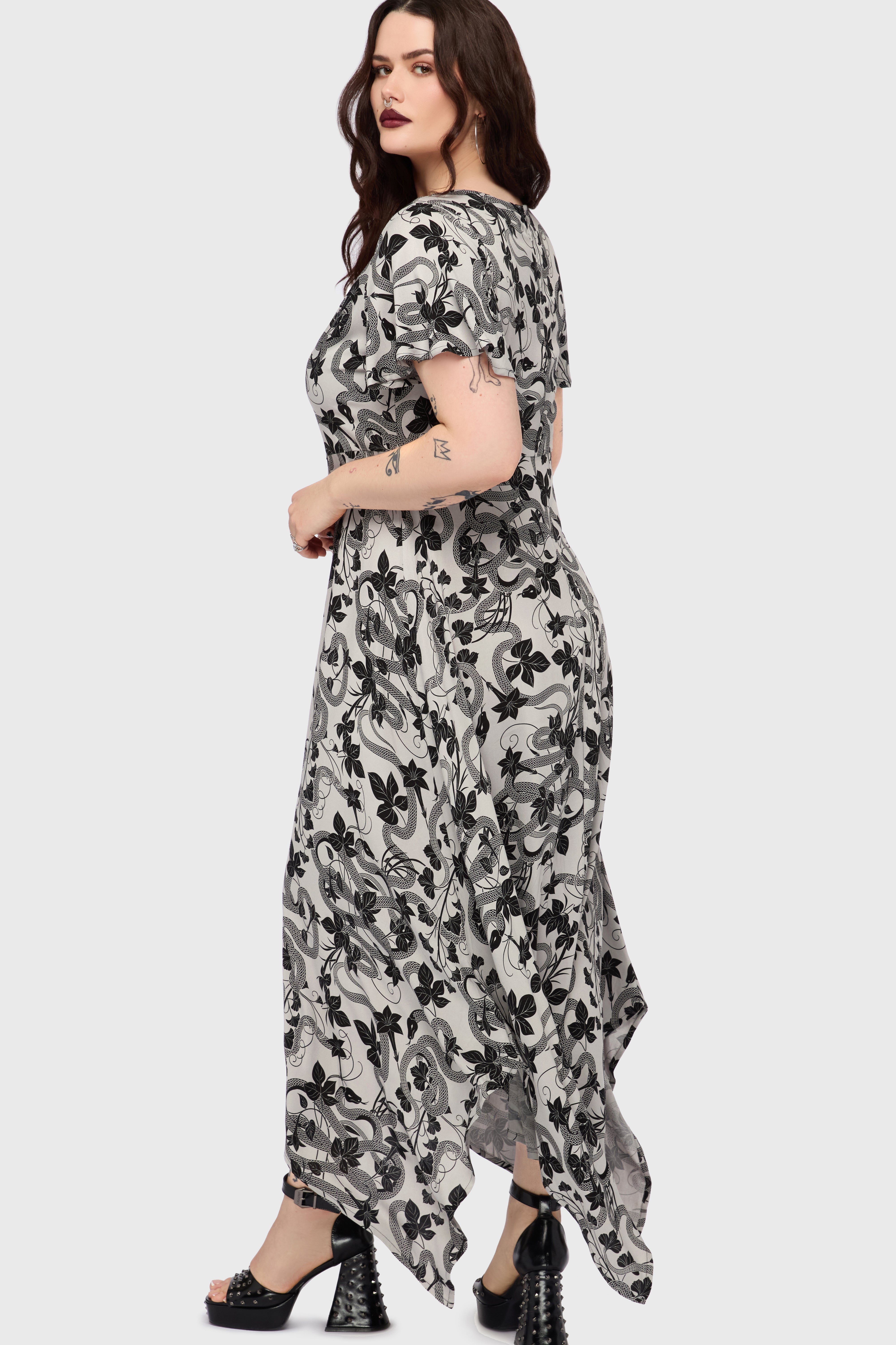Venomous Rose Maxi Dress Killstar / Womens