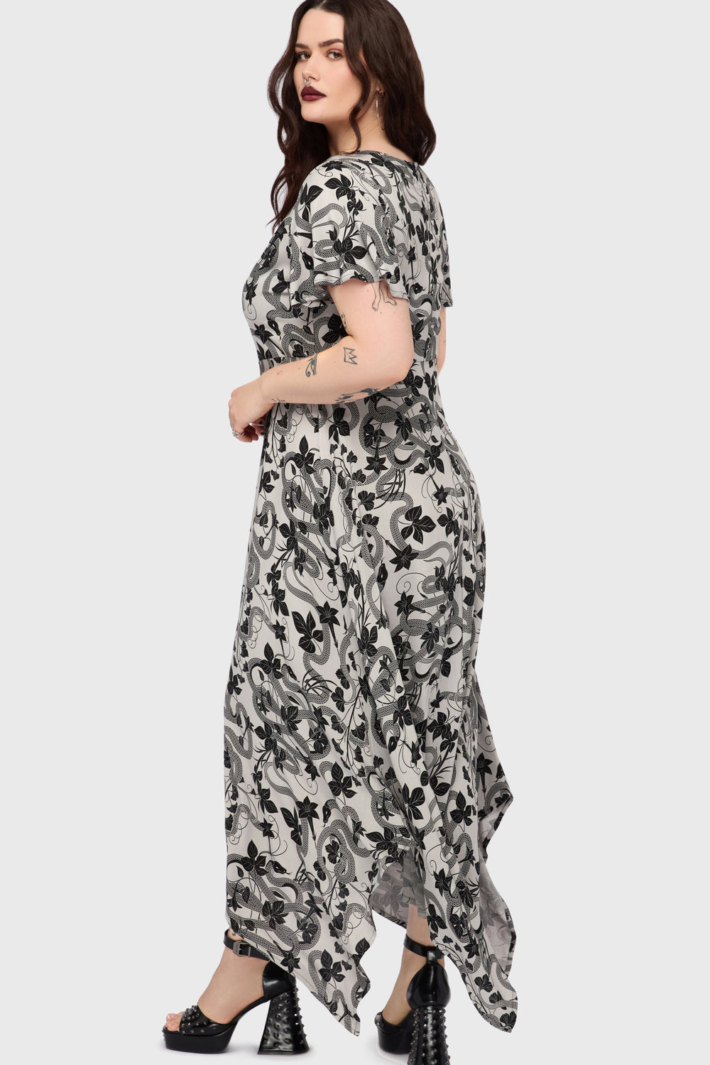 Venomous Rose Maxi Dress Killstar / Womens