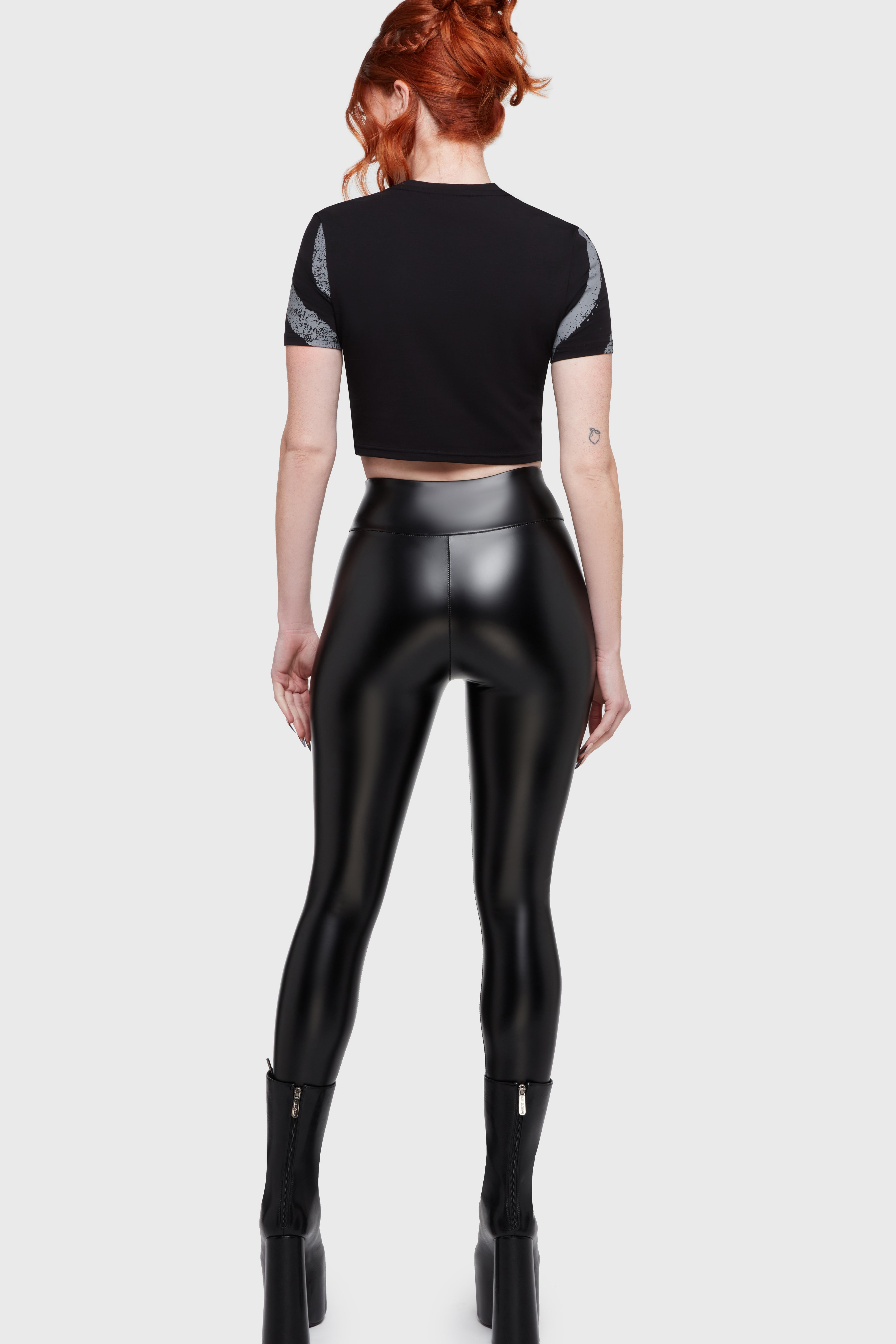 Voices Spiral Crop T-Shirt Killstar / Womens