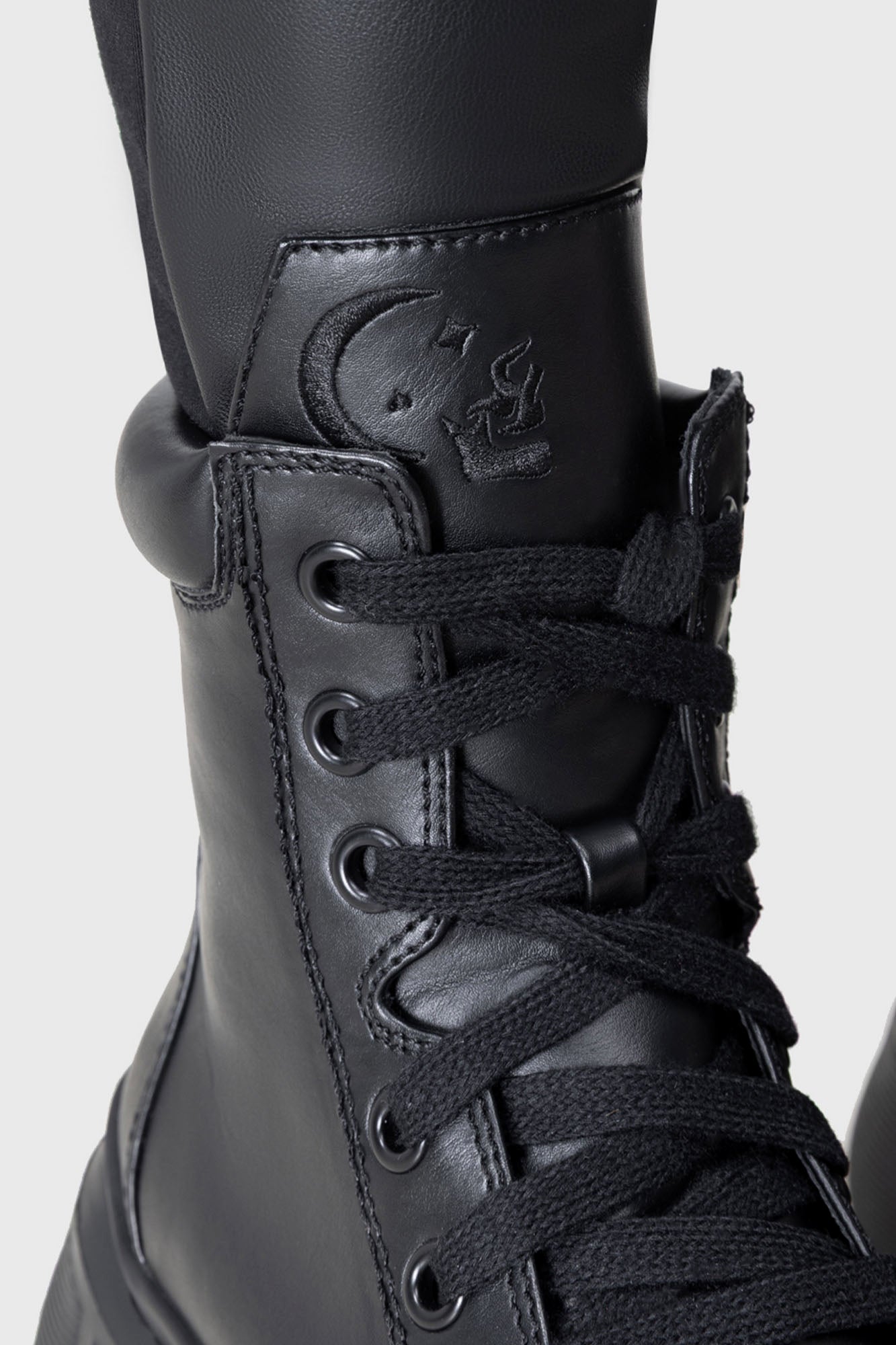 Discordant Boots Killstar / Womens
