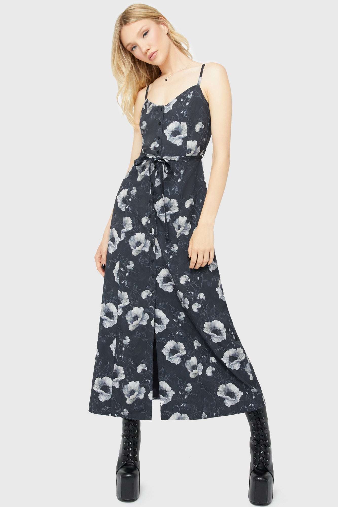 Cottage Chorus Maxi Dress [BLACK AND WHITE] Killstar / Womens