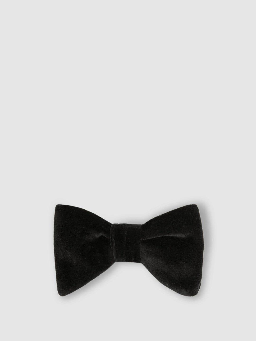 Reiss Velvet Bow Tie in Black