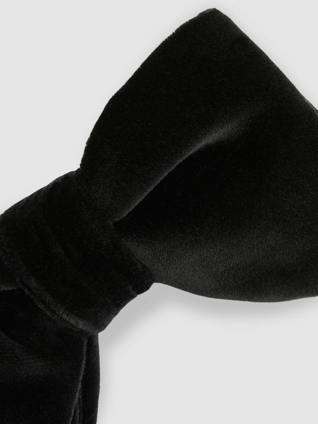 Reiss Velvet Bow Tie in Black