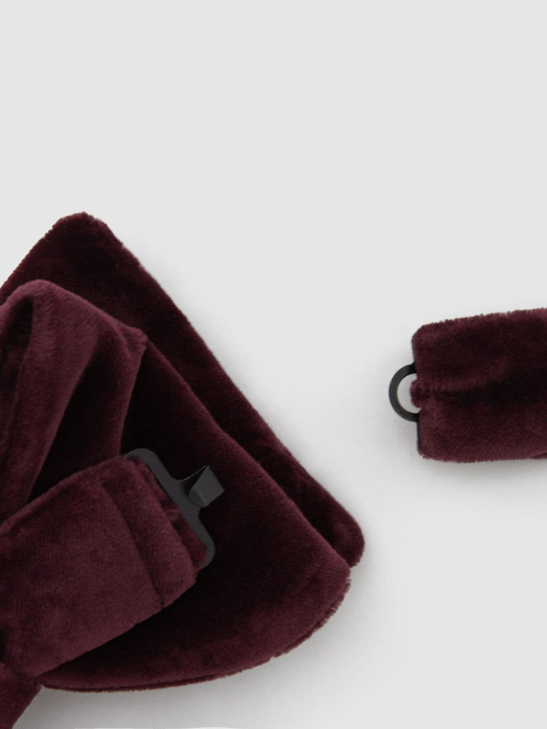 Reiss Velvet Bow Tie in Bordeaux