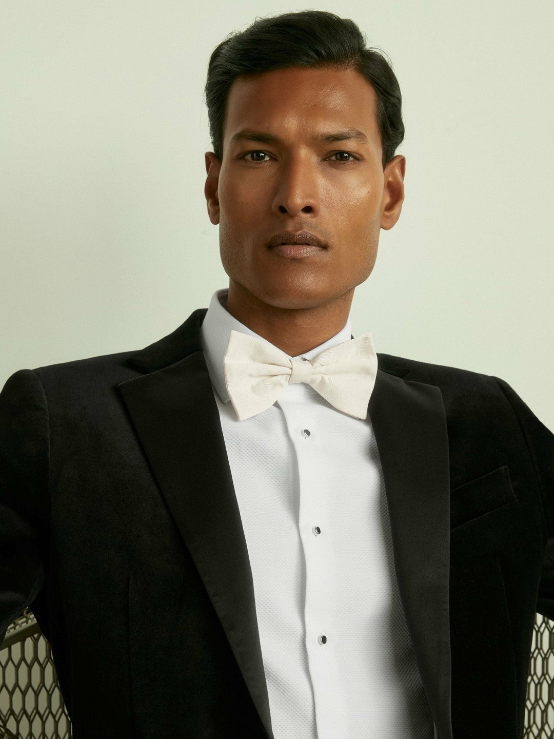 Reiss Grosgrain Silk Bow Tie in Ivory