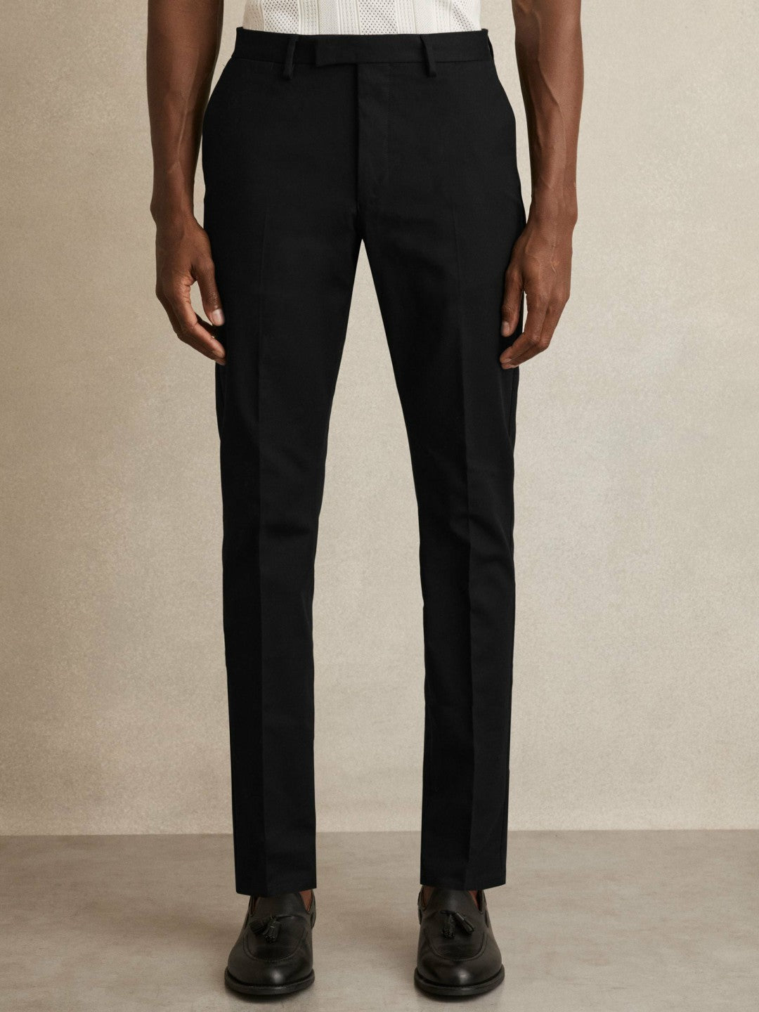 Reiss Slim Fit Cotton Blend Chinos in Black