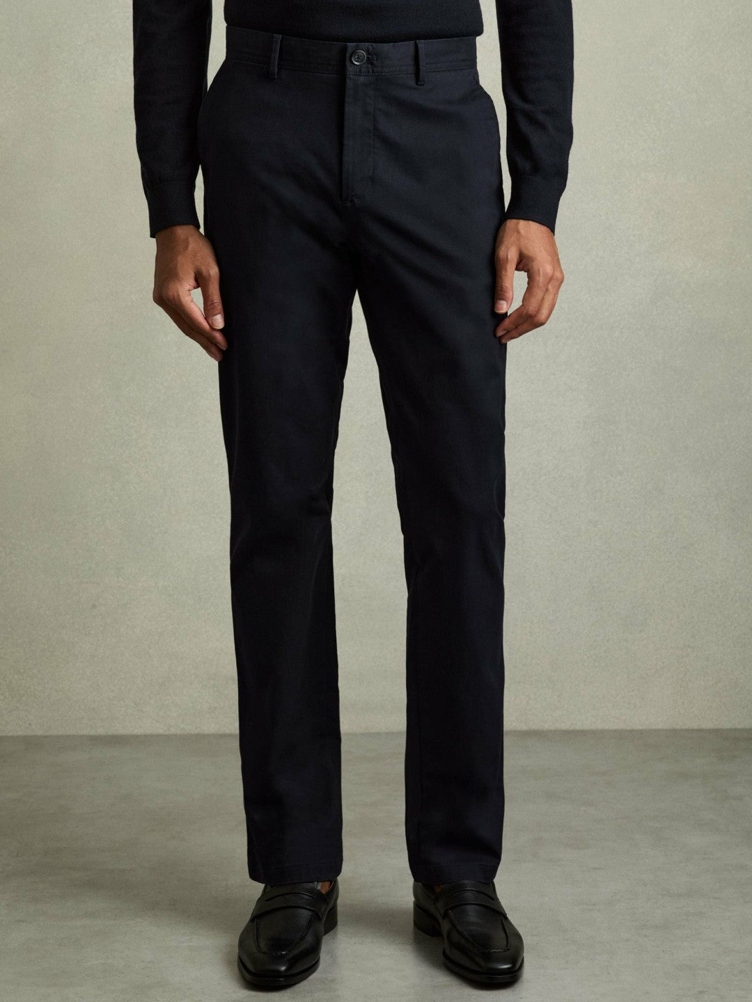 Reiss Slim Fit Washed Cotton Blend Chinos in Navy