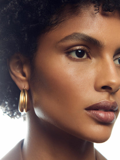 Reiss Sculptural Hoop Earrings in Gold Tone
