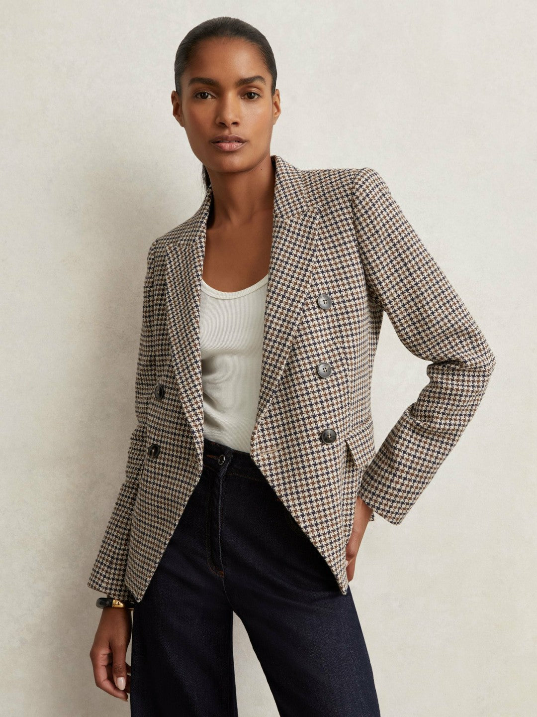 Reiss Petite Cotton-Linen Double-Breasted Houndstooth-Check Blazer in Navy Neutral Check