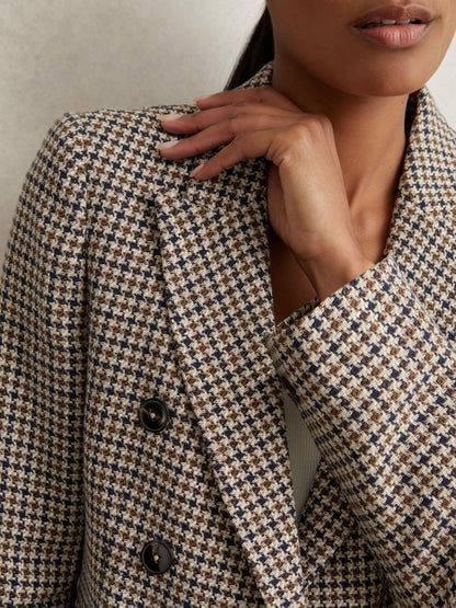 Reiss Petite Cotton-Linen Double-Breasted Houndstooth-Check Blazer in Navy Neutral Check