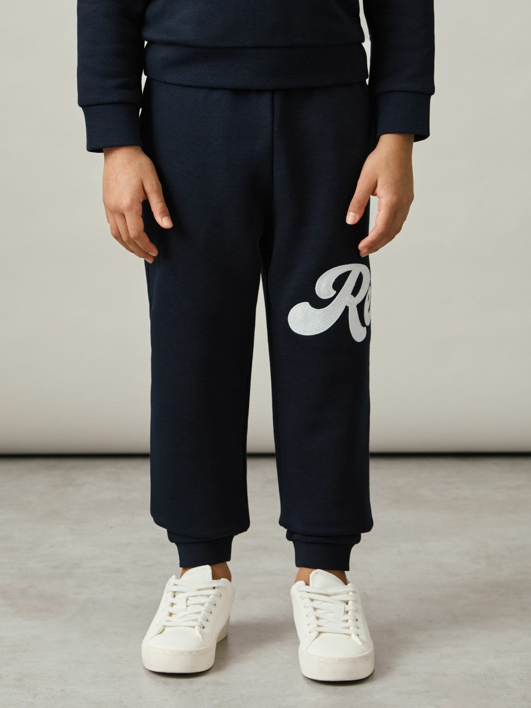 Reiss 9-13 yrs Cotton-Blend Logo Script Joggers in Navy