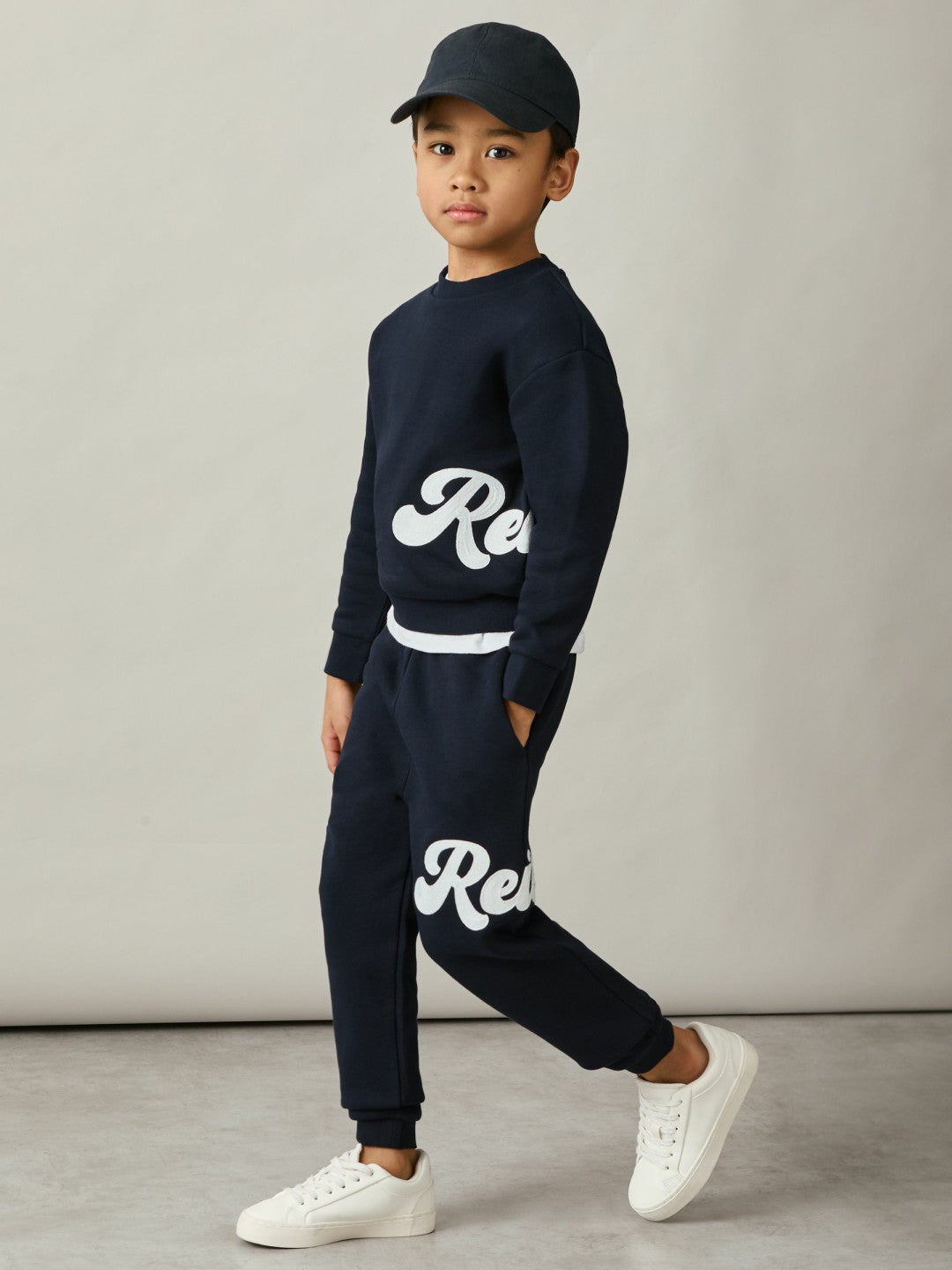 Reiss 9-13 yrs Cotton-Blend Logo Script Sweatshirt in Navy
