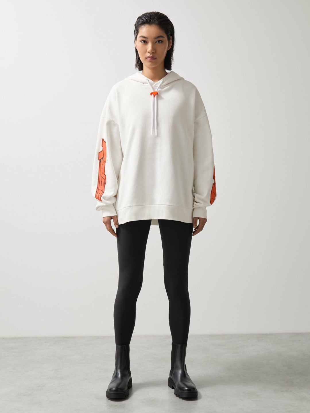 Reiss McLaren F1 Team Oversize Toggle Hoodie Unisex Fit in White
