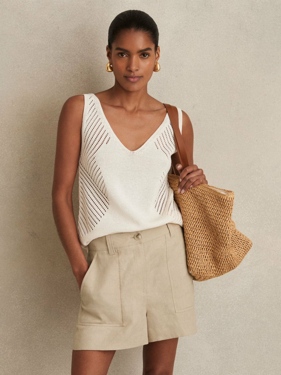 Reiss Linen Shorts in Neutral