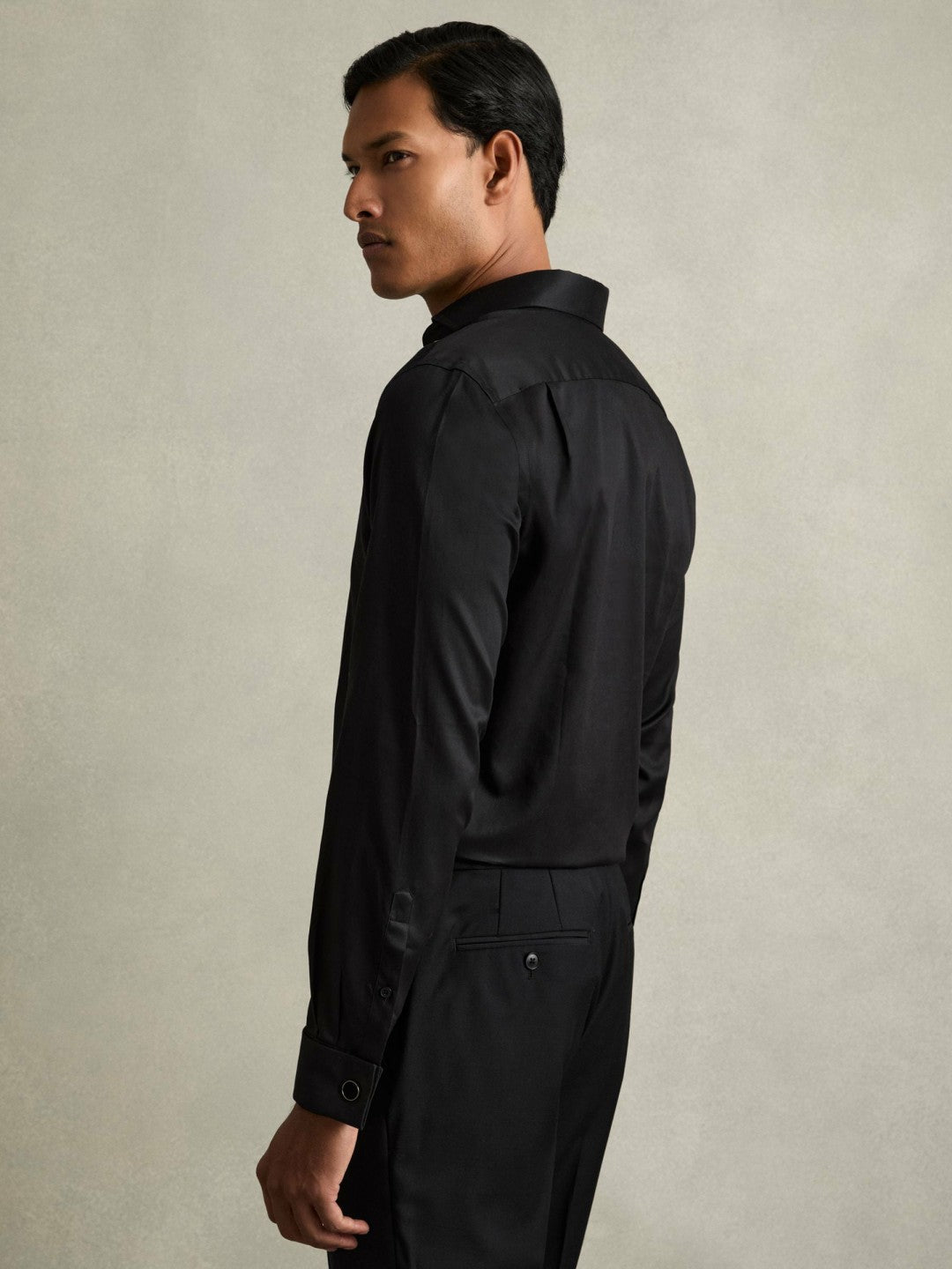 Reiss Regular Fit Slim-Fit Cotton Double-Cuff Shirt in Black