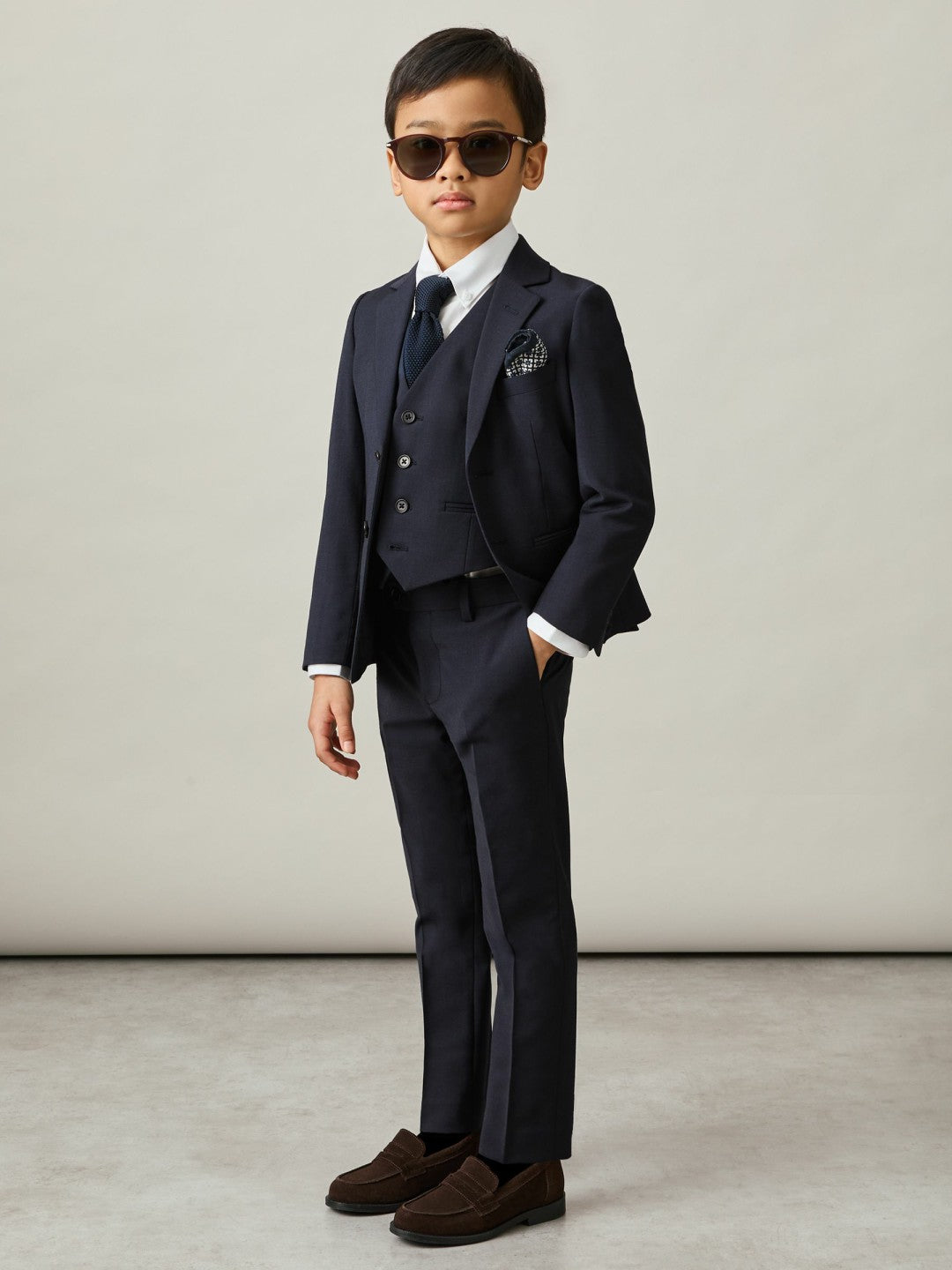 Reiss 13-14 yrs Modern Fit Waistcoat in Navy