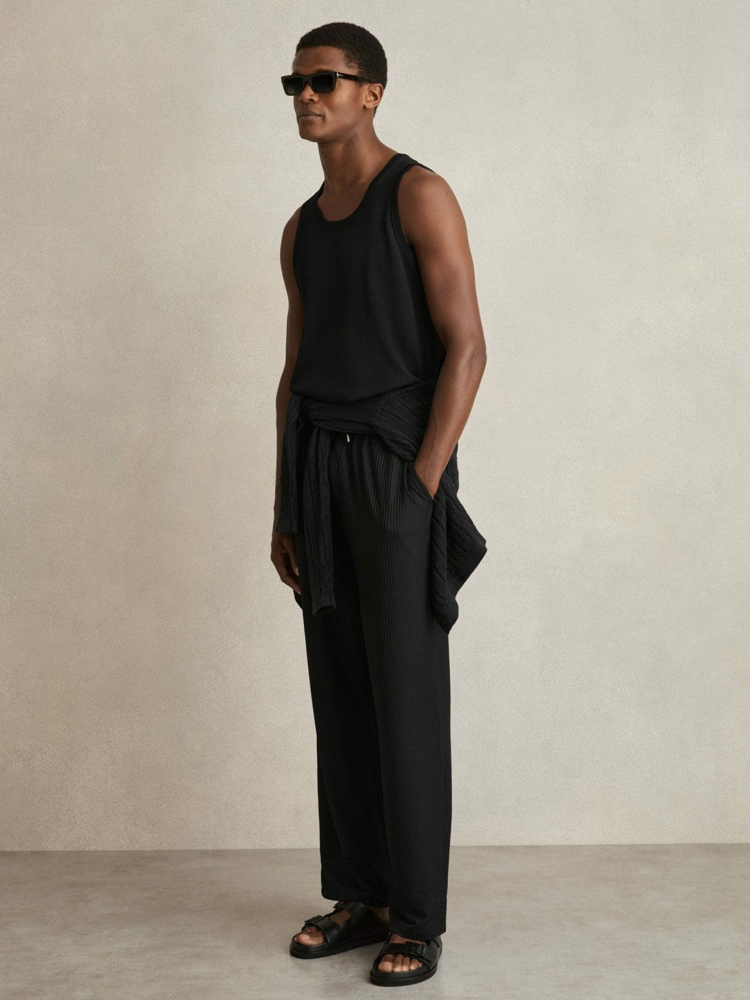 Reiss Textured Crew Neck Ribbed Vest in Black