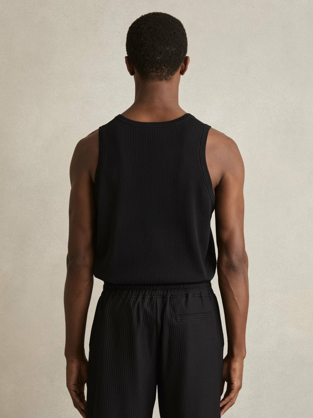Reiss Textured Crew Neck Ribbed Vest in Black