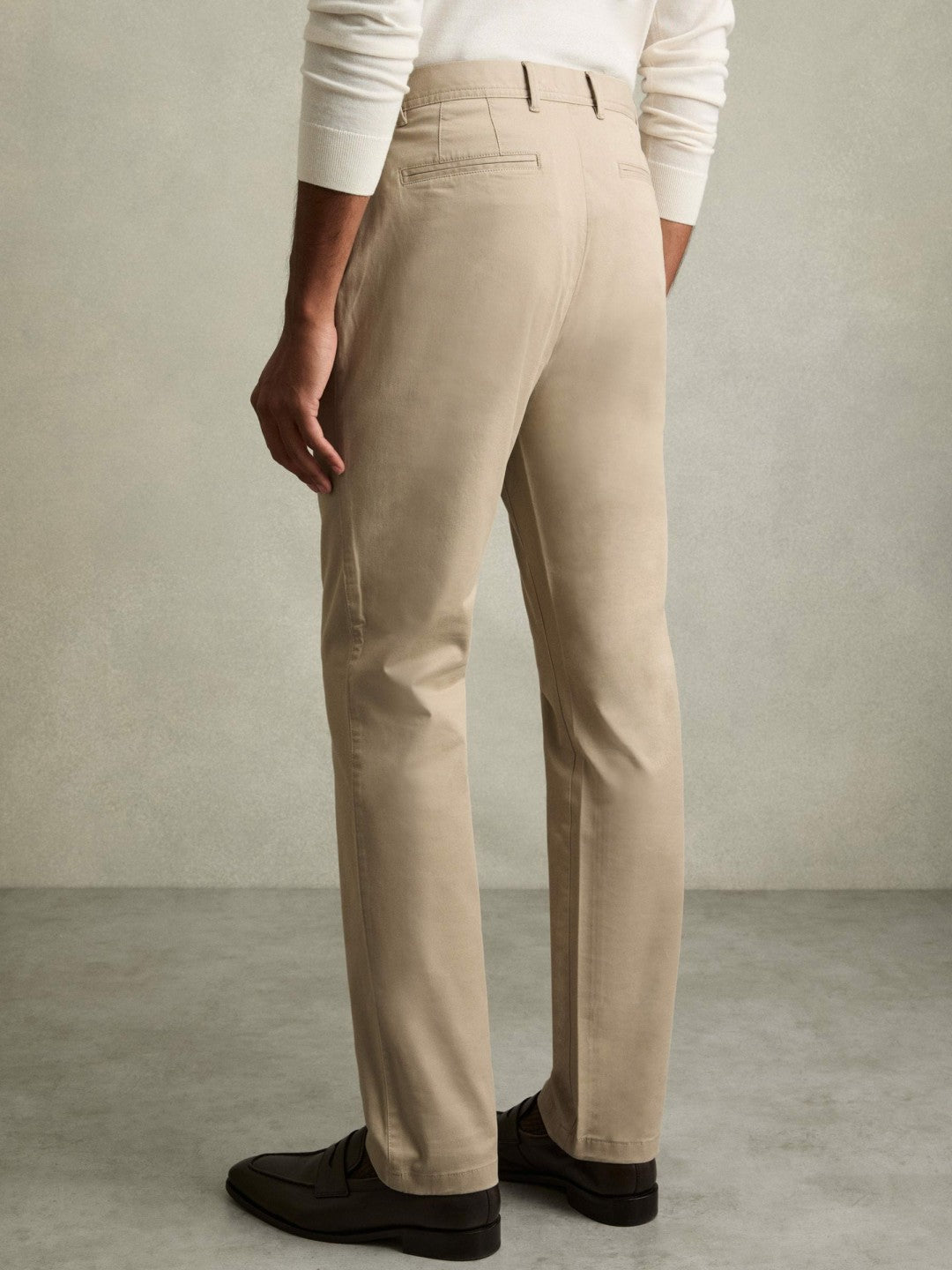 Reiss Slim Fit Washed Cotton Blend Chinos in Stone