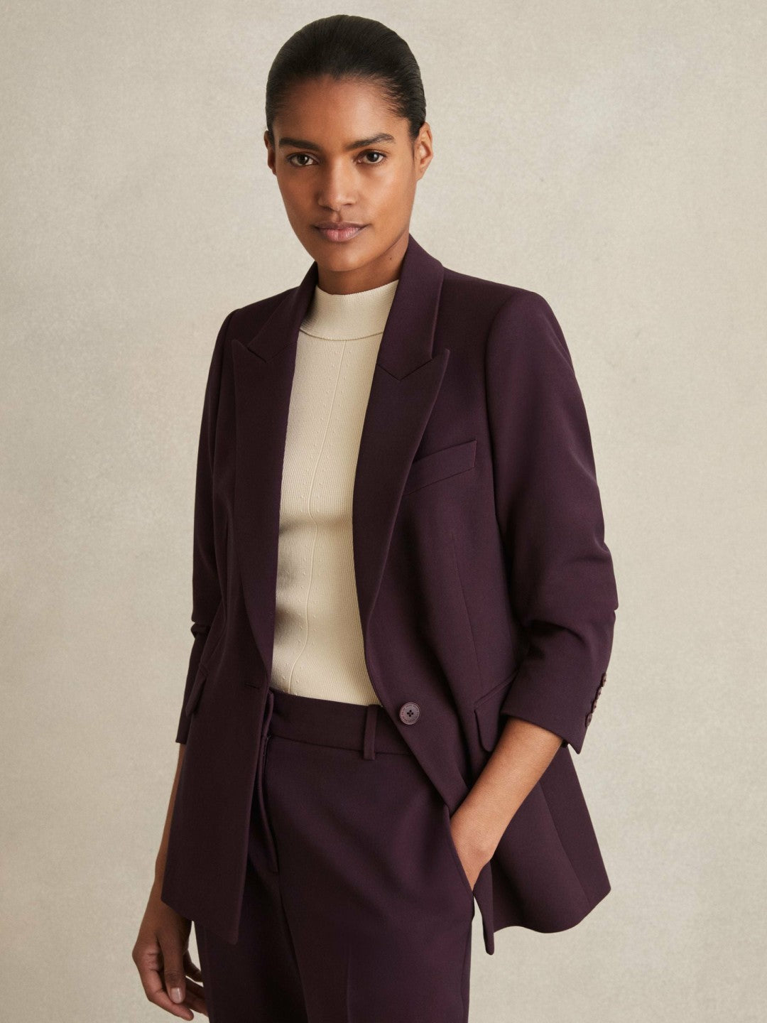 Reiss Petite Tailored Single Breasted Suit Blazer in Berry