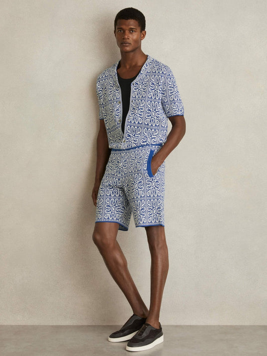 Reiss Tile Pattern Knit Shorts in Blue/White