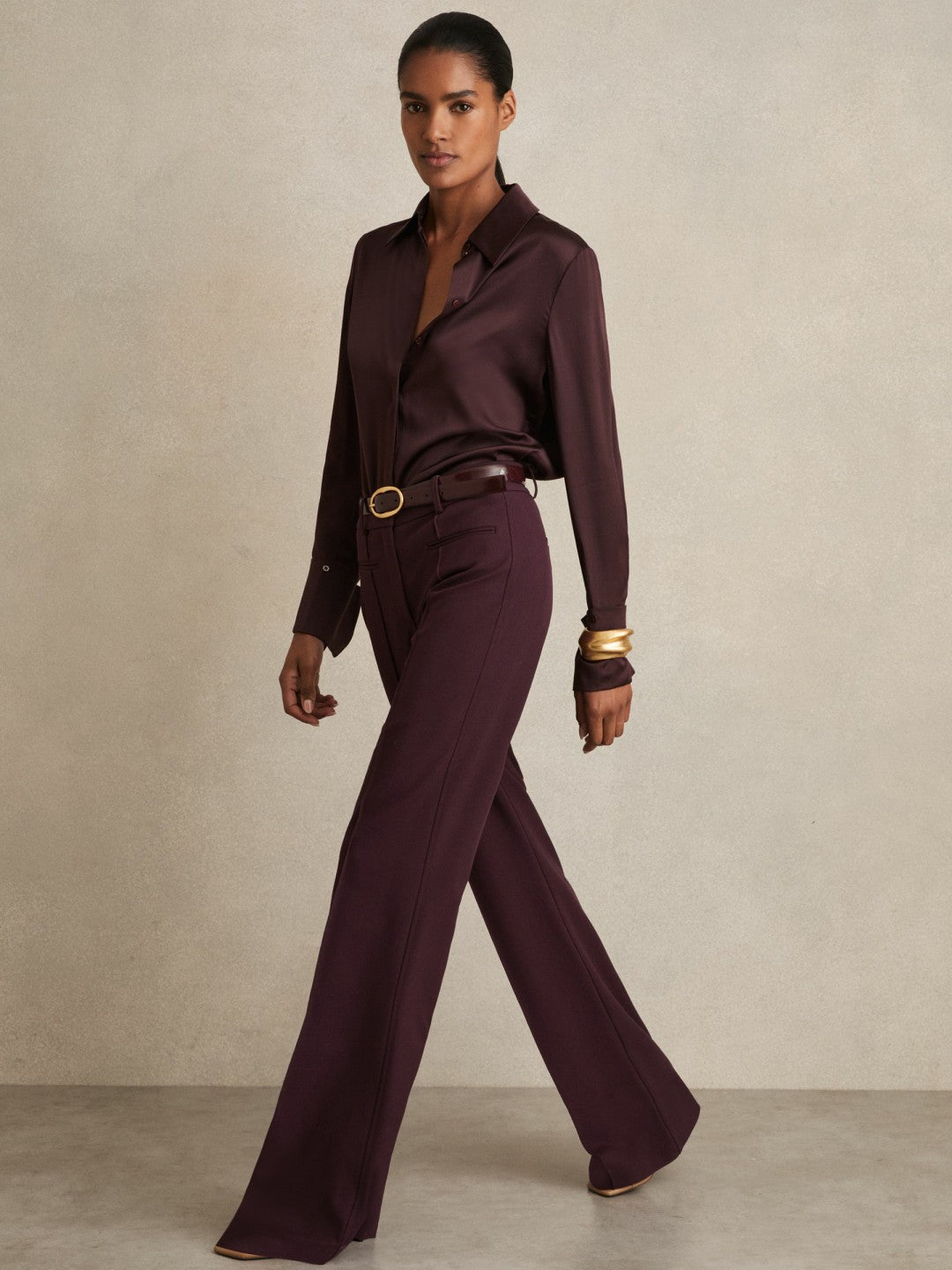 Reiss Petite High Rise Flared Trousers in Burgundy