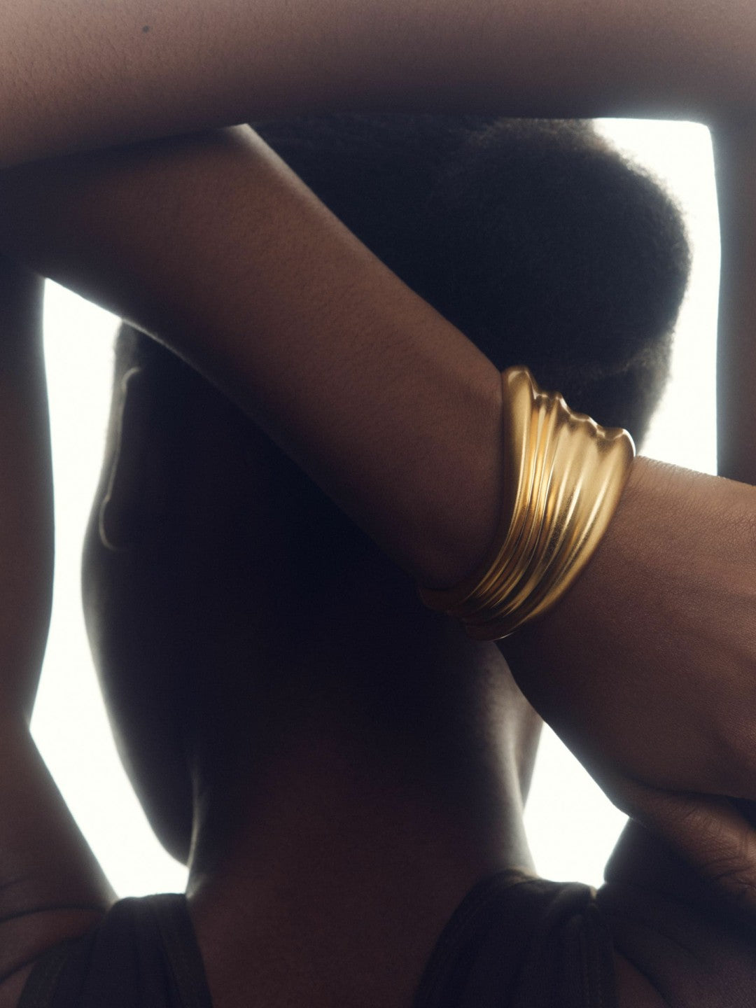 Reiss Fluid Sculpted Cuff in Gold Tone