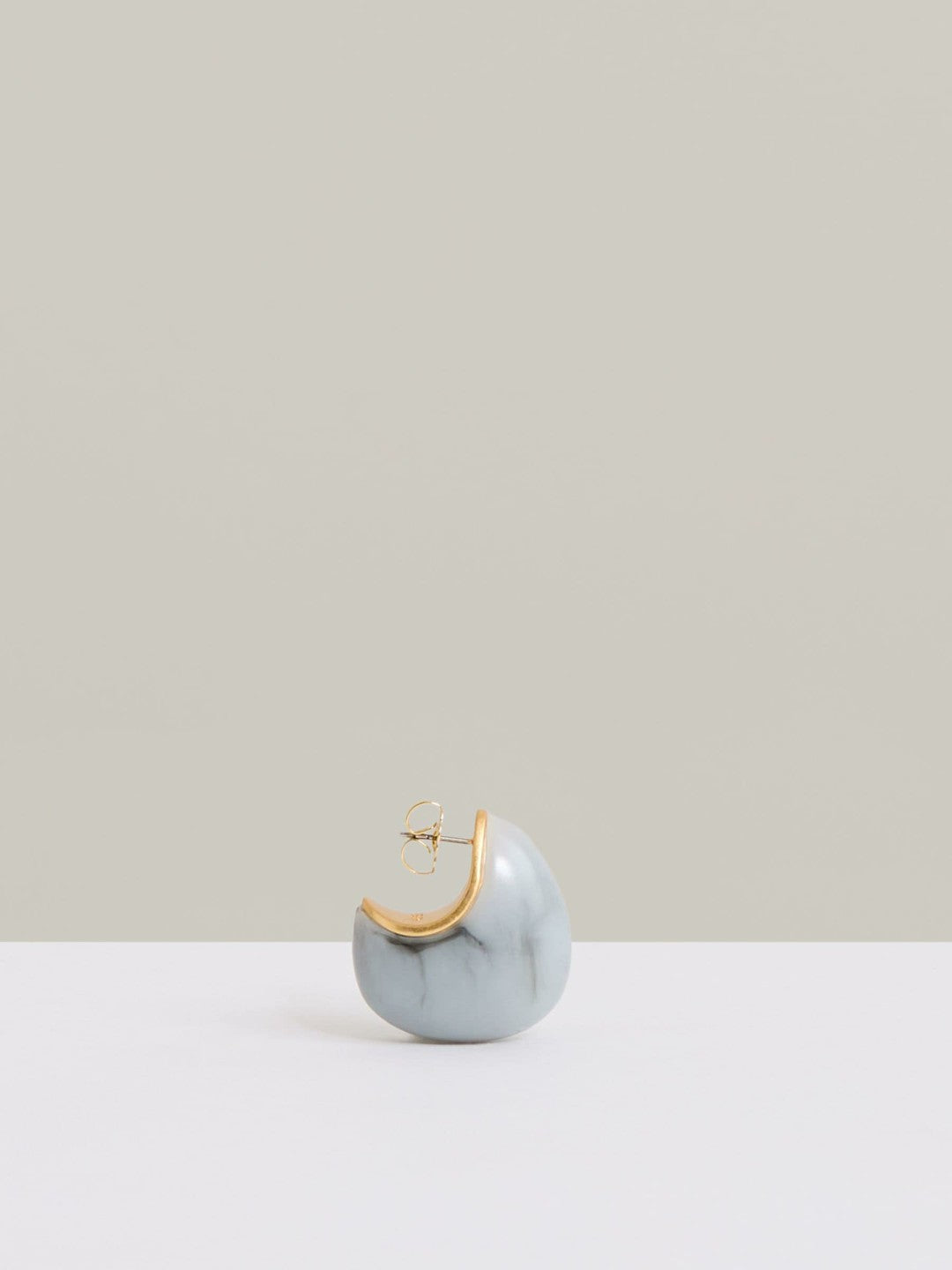 Reiss Curve Marble Scoop Earrings in Gold Tone