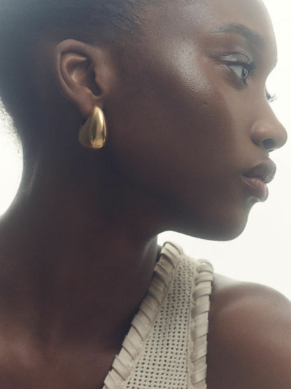 Reiss Curve Scoop Earrings in Gold Tone