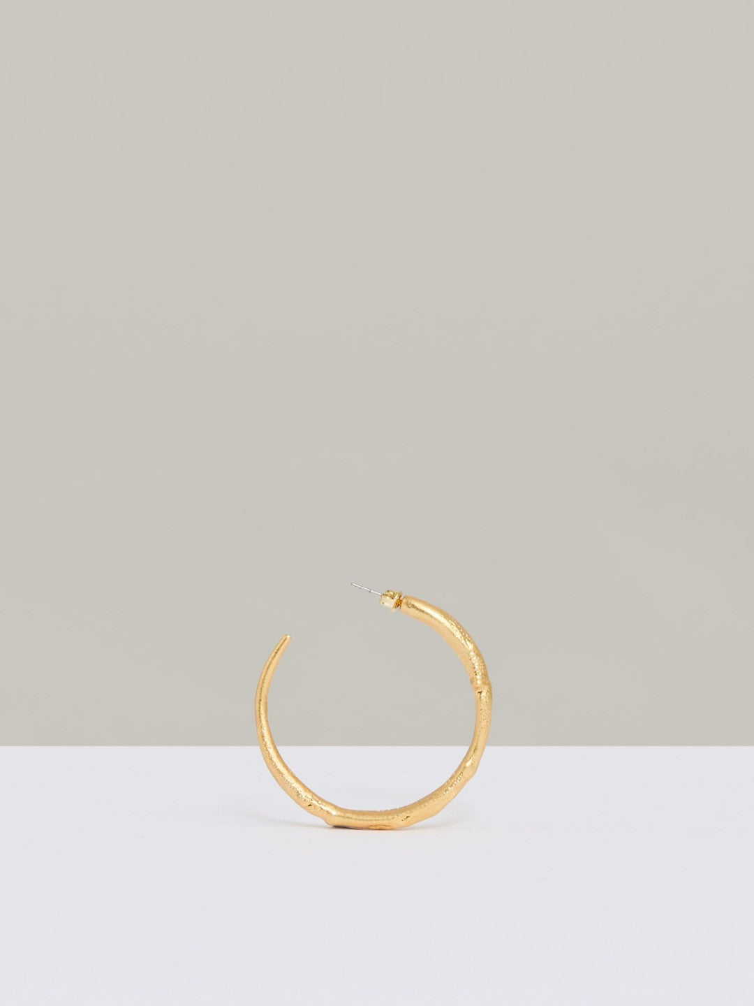 Reiss Molten Hoop Earrings in Gold Tone