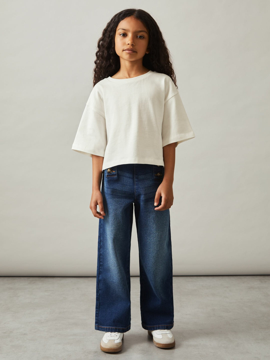Reiss 9-13 yrs Oversize Cotton Cropped T-Shirt in Ivory