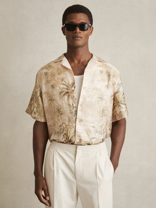 Reiss Jungle Print Cuban-Collar Shirt in Soft Sage Green
