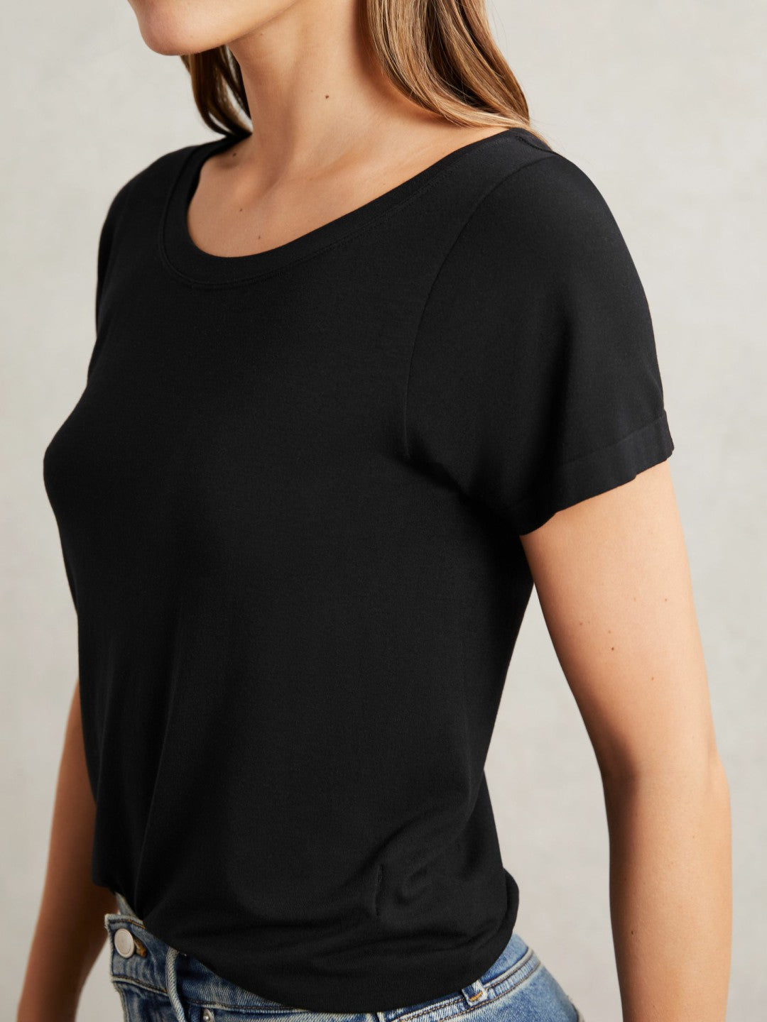 Reiss Short Sleeve T-Shirt in Black