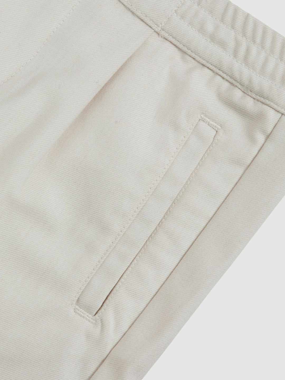 Reiss 3-9 yrs Relaxed Drawstring Shorts in Off White
