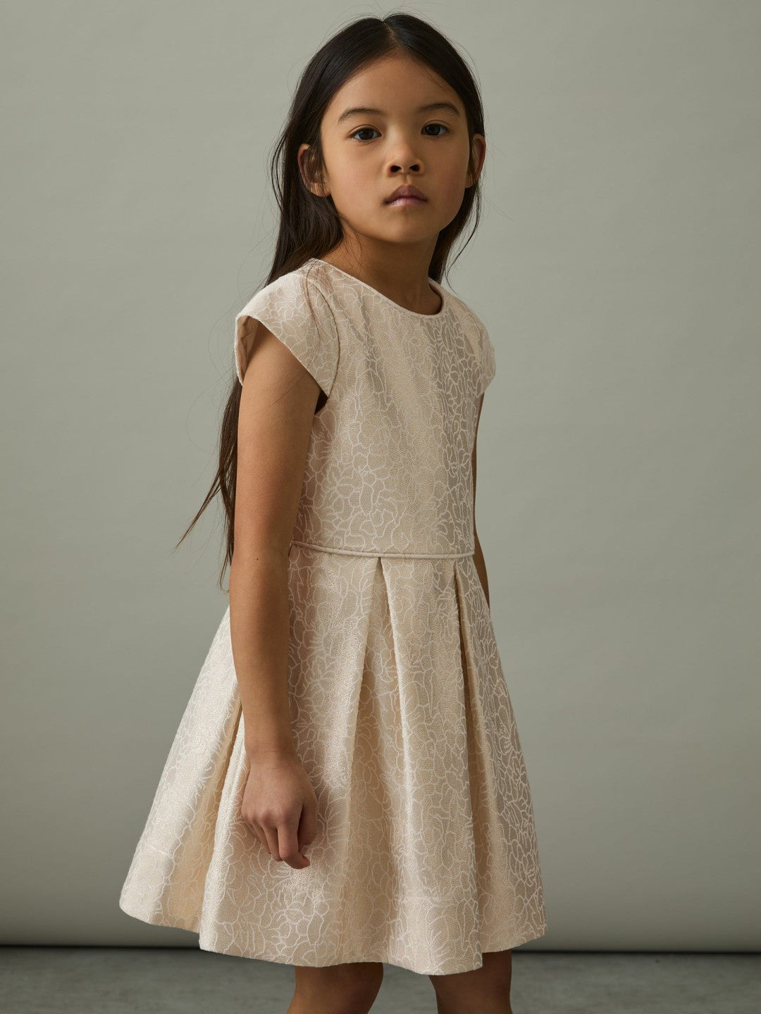 Reiss 4-9 yrs Brocade Cap-Sleeve Pleated Dress in Ivory