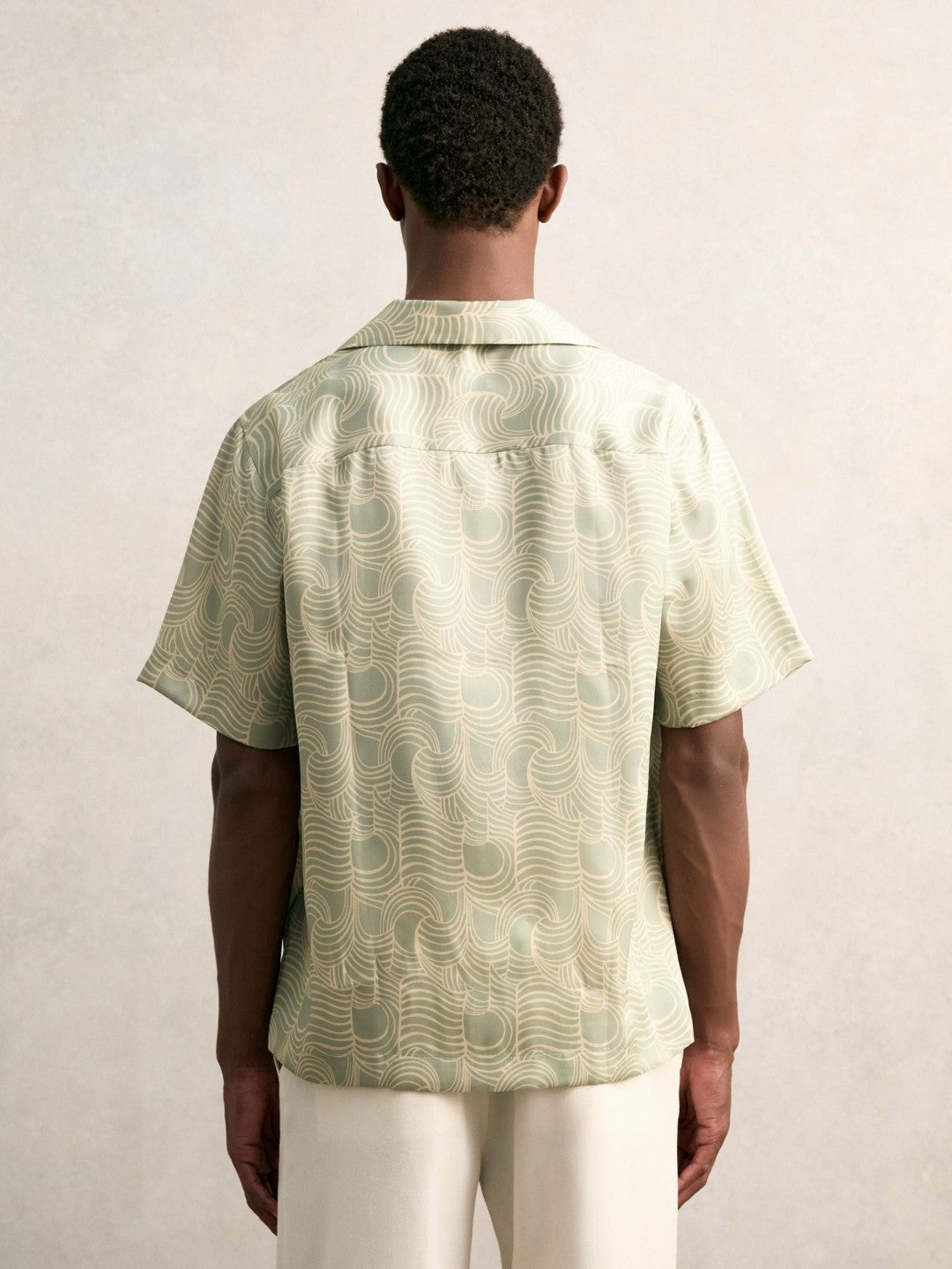 Reiss Wave Print Cuban Collar Shirt in Sage Green