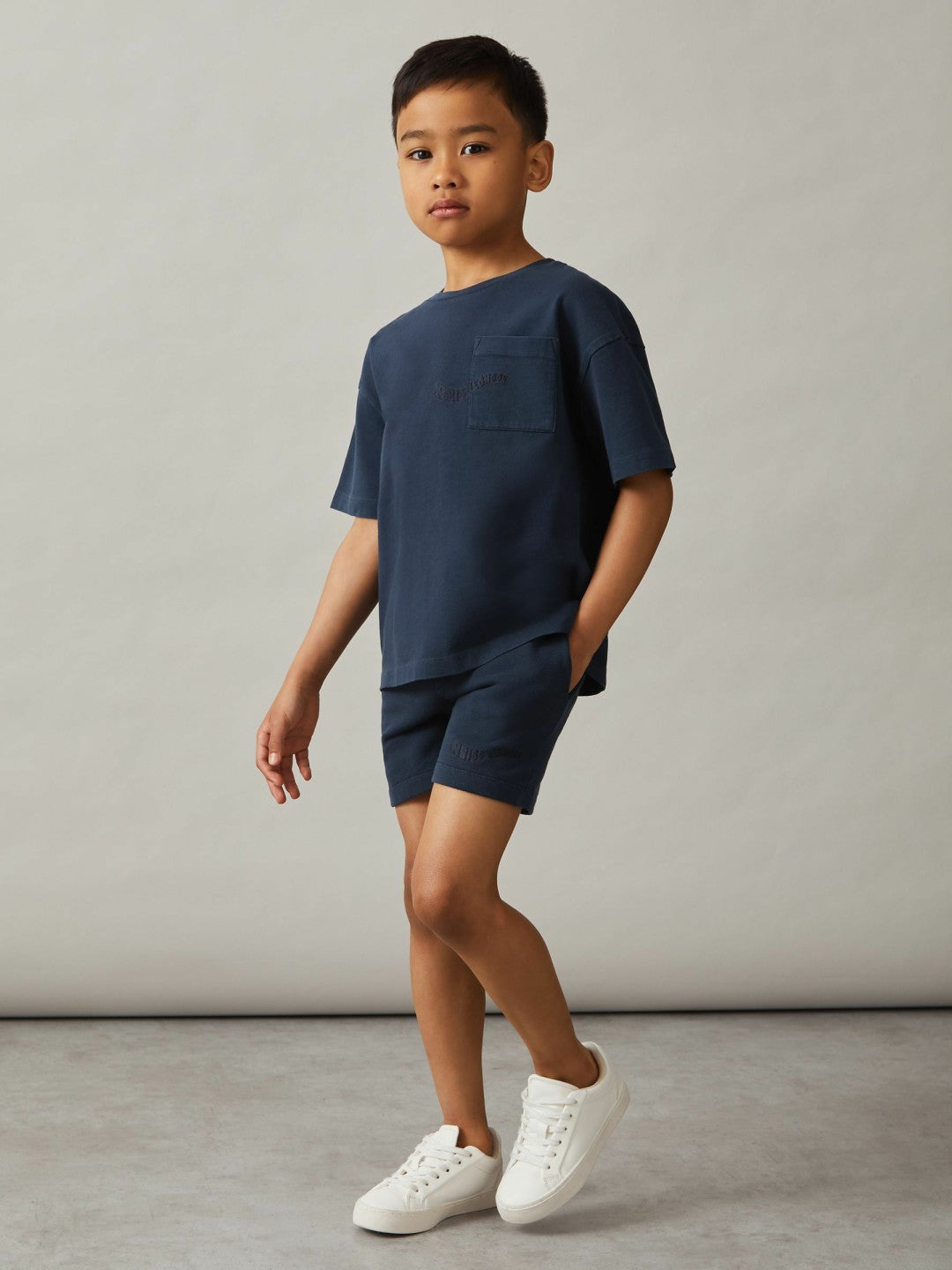 Reiss 9-13 yrs Cotton Brand-Embroidered Shorts in Washed Navy