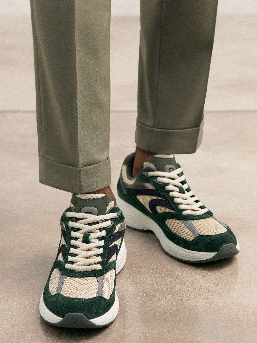 Reiss Panelled Running Trainers in Forest Green/Stone