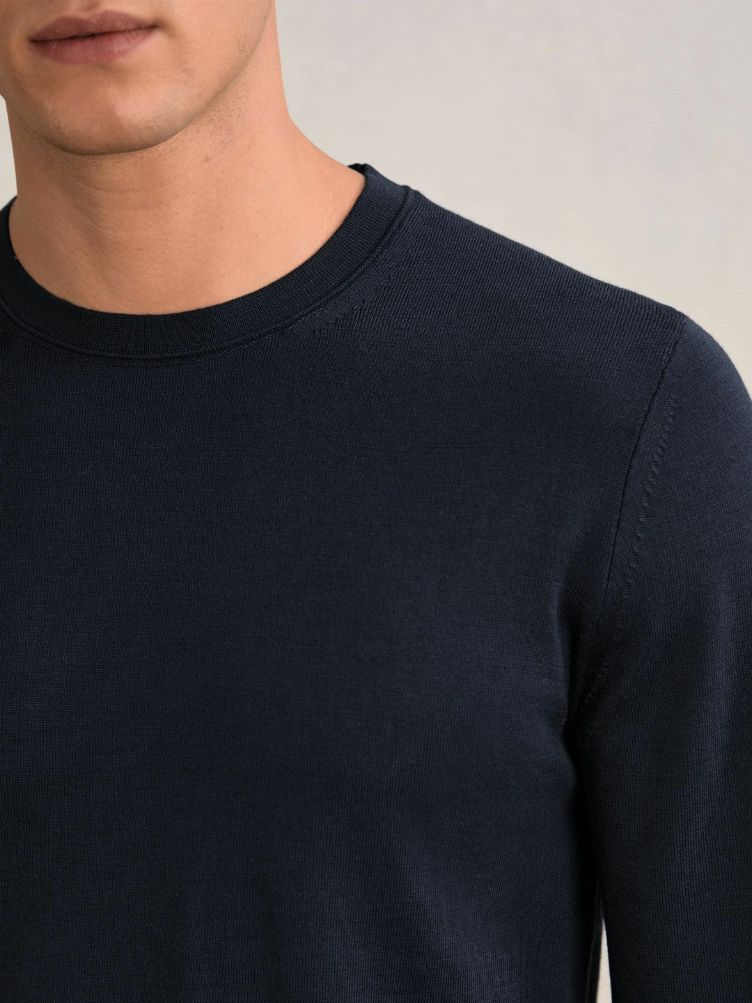 Reiss Merino Wool Crew Neck Jumper in Midnight Navy