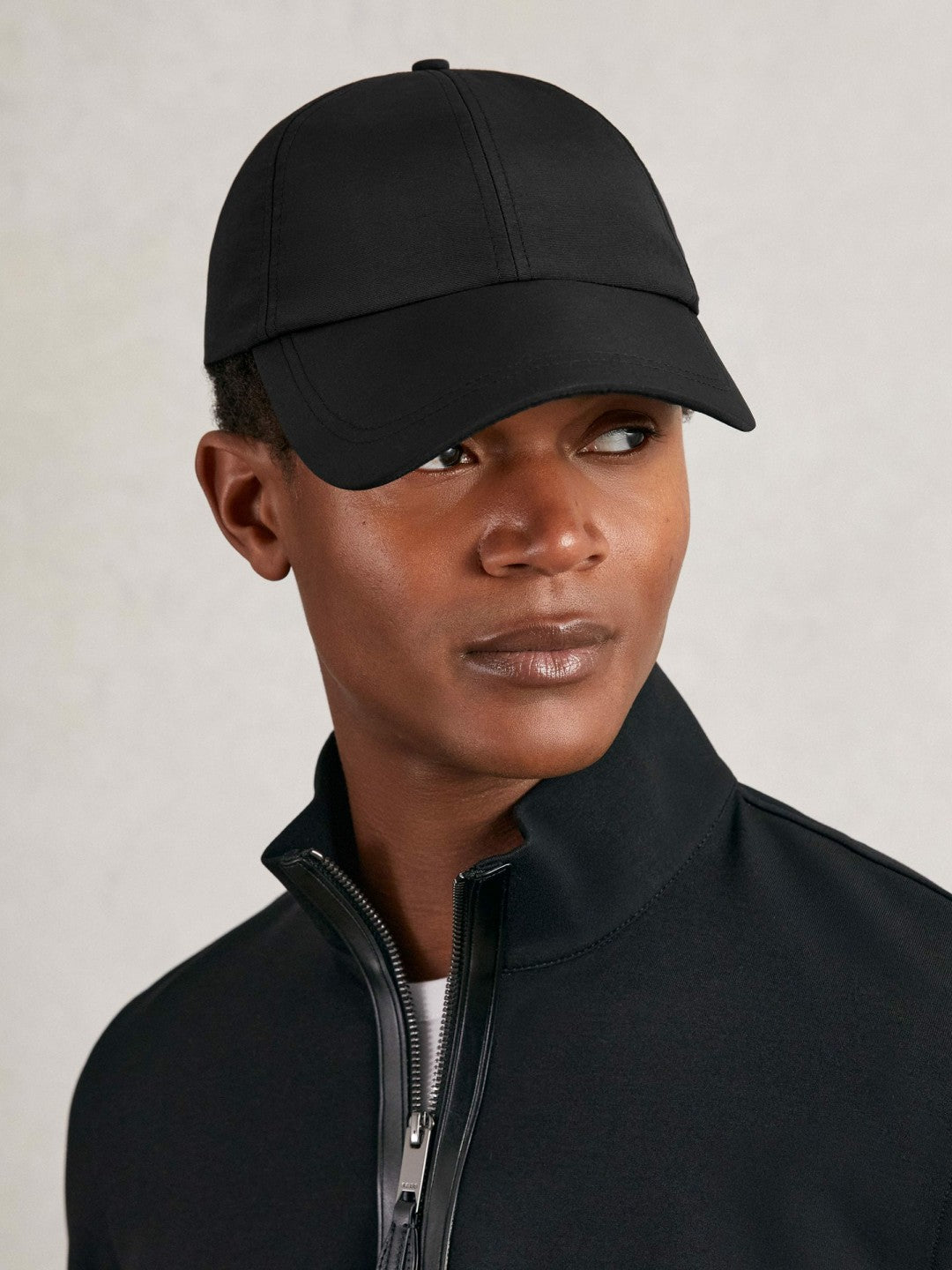 Reiss Embroidered-Logo Tech Baseball Cap in Black