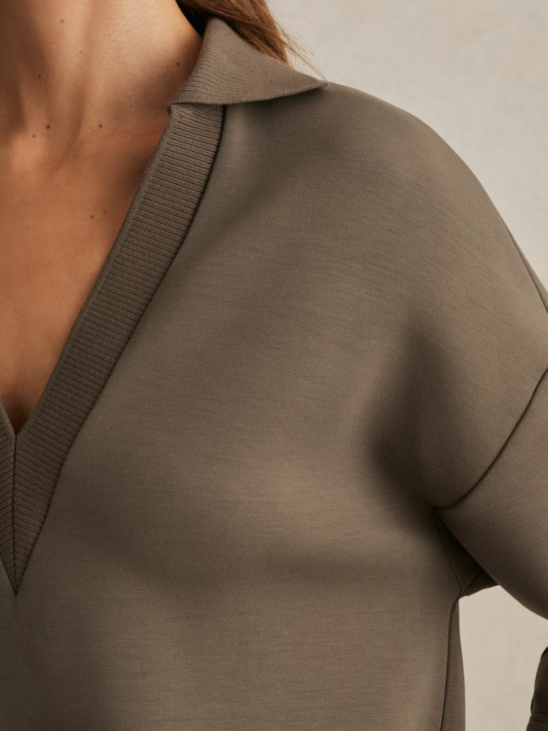 Reiss Interlock Open-Collar Sweatshirt in Khaki Green