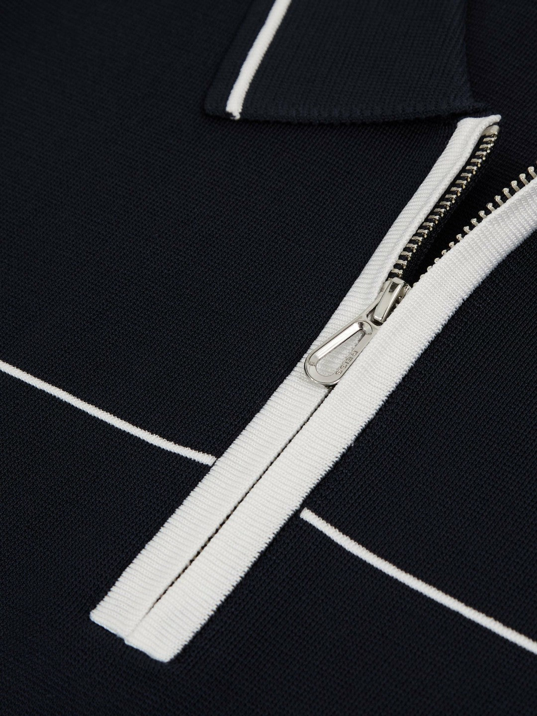 Reiss Half Zip Tipped Polo Shirt in Navy/White