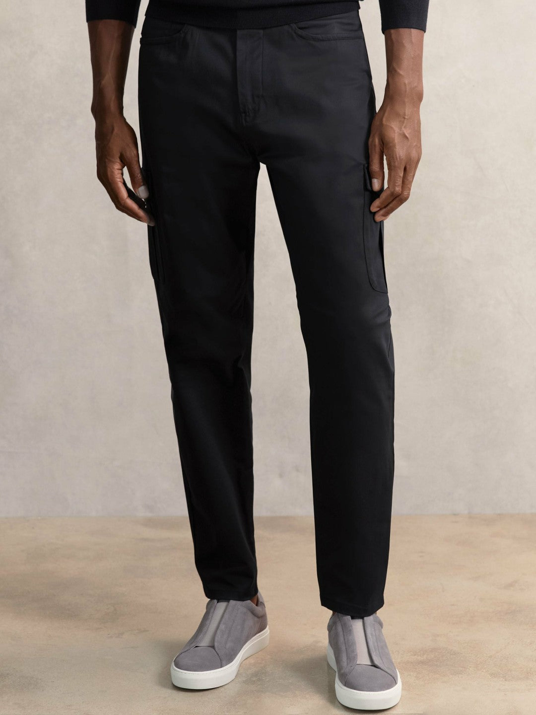 Reiss Cotton-Lyocell Cargo Trousers in Navy