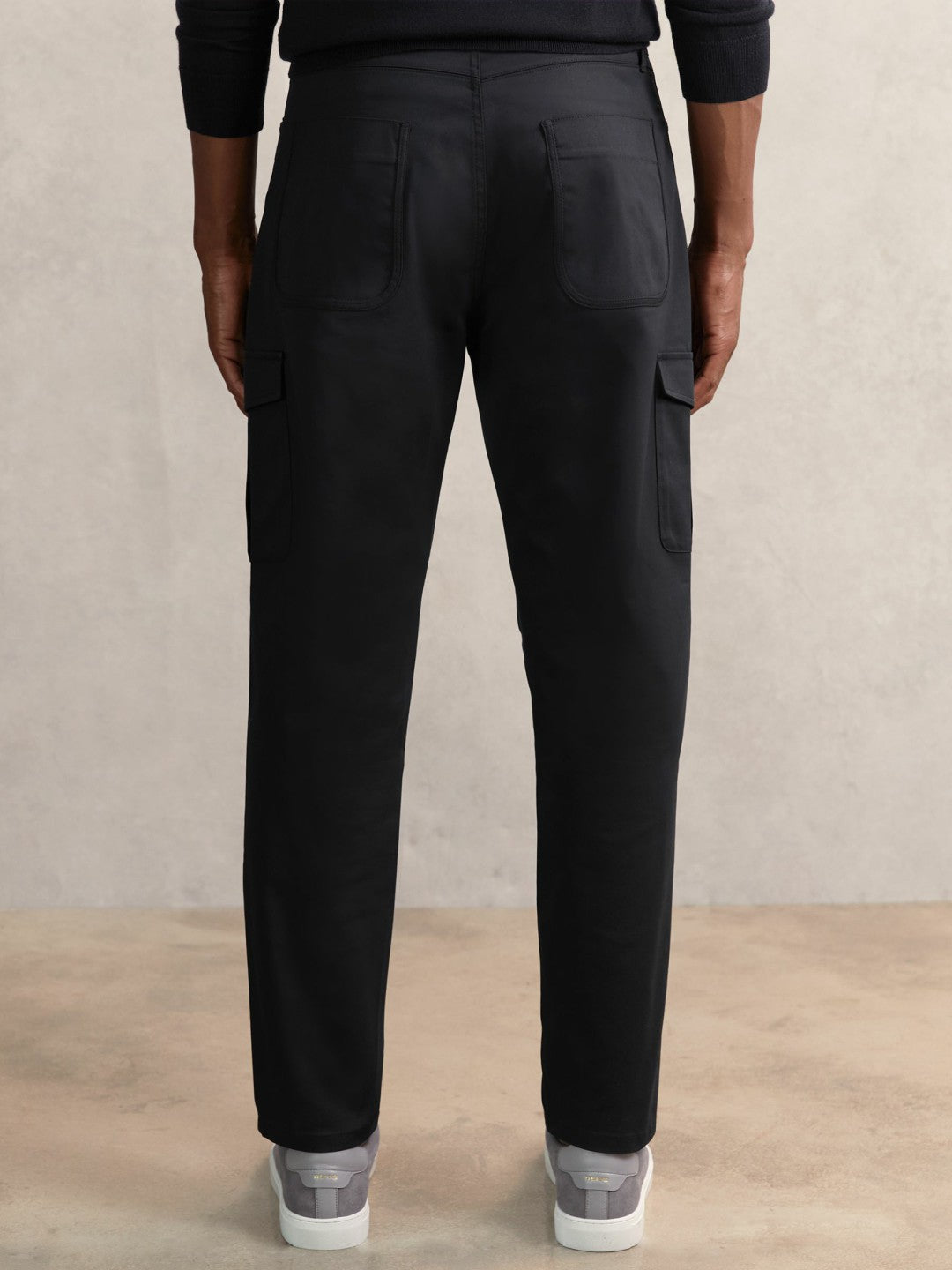 Reiss Cotton-Lyocell Cargo Trousers in Navy